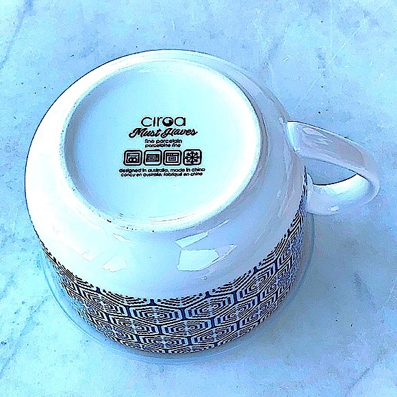 CIROA MUST HAVES MICROWAVE SOUP MUG BOWL NEW BLUE WHITE 5 INCH - Picture 8 of 10